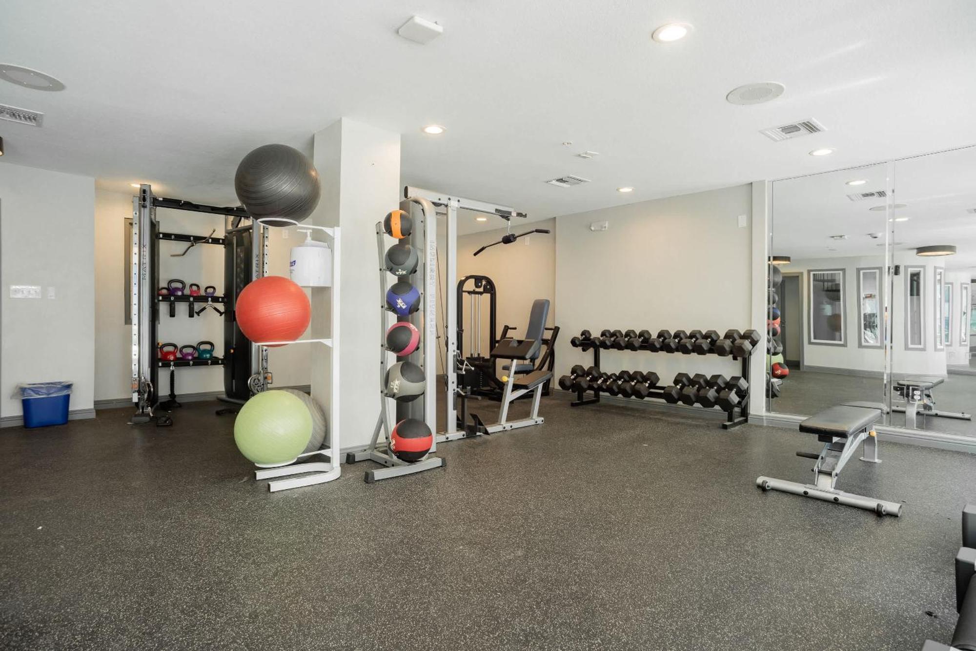 Upstay - Condo With Pool Gym Games And Bbq Austin Ngoại thất bức ảnh