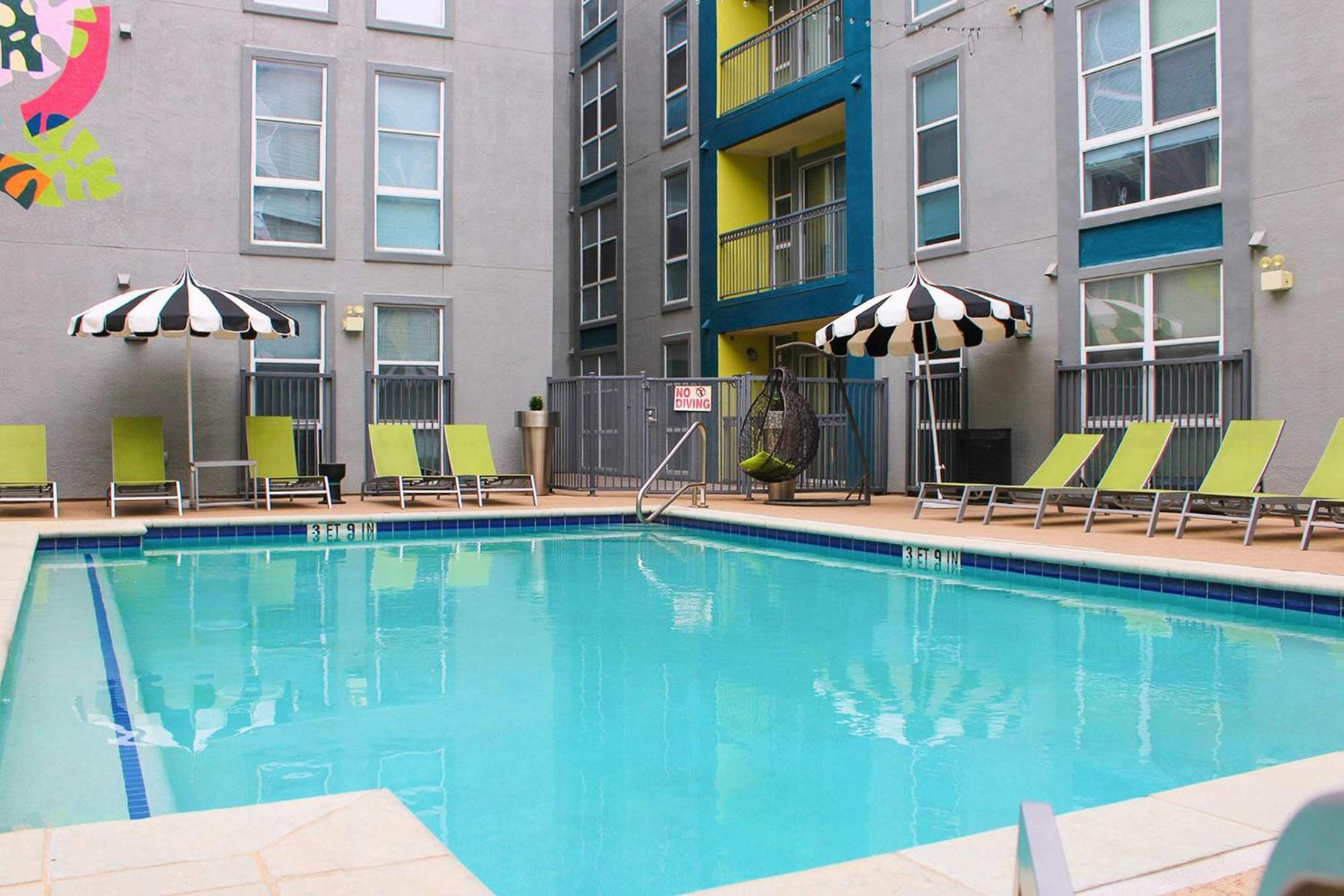 Upstay - Condo With Pool Gym Games And Bbq Austin Ngoại thất bức ảnh